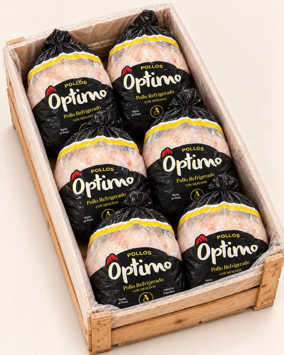 Pollo entero Óptimo Premium · 6 unidades. Imagen ilustrativa del cajón, recreada con IA a partir de referencias del producto.
